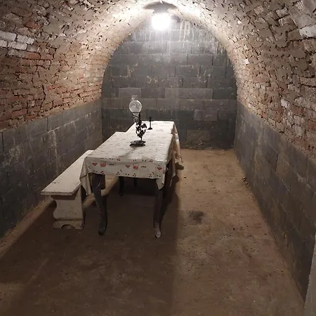 Apartman Ve Sklepe Mikulčice